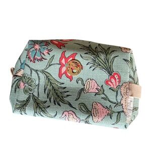 Spartina 449 Floral Cosmetic Bag in Teal with Pink Accents